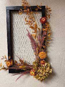 Cadre de fleurs séchées automnal
